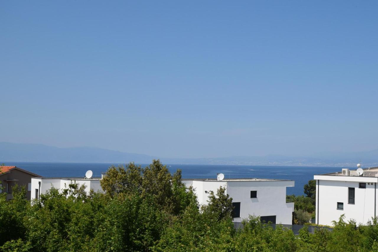Apartment Lucy Малинска Экстерьер фото